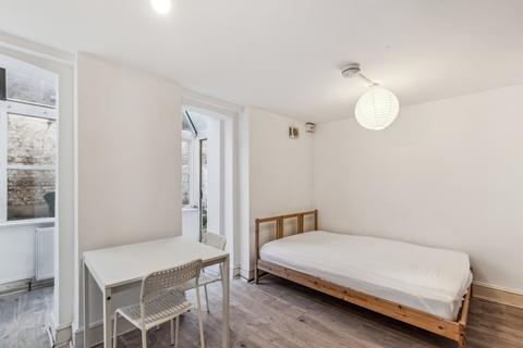 Studio to rent, Pratt Street, Camden, London