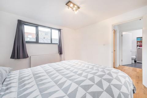 2 bedroom flat to rent, Chalk Farm Road, Camden, London