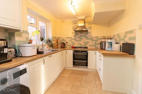 3 bedroom semi-detached house for sale, Bell Close, Taverham, Norwich