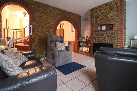 2 bedroom end of terrace house for sale, Wootton Road, Gaywood, King's Lynn, Norfolk, PE30