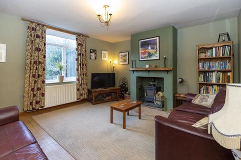 3 bedroom terraced house for sale, 3 Whiteley Terrace, Bar Lane, Ripponden HX6 4EZ