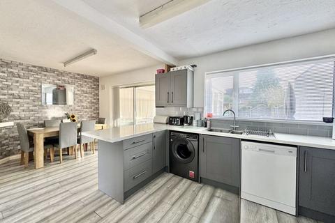 29 Holbeche Road, Sutton Coldfield, B75 7LL