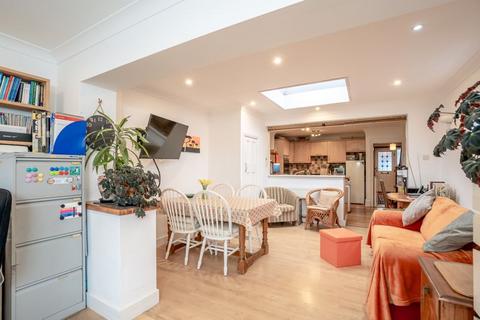 3 bedroom end of terrace house for sale, Southover Way, Chichester