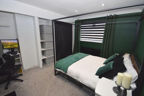 112 Avondale Drive, Widnes, WA8 7XQ