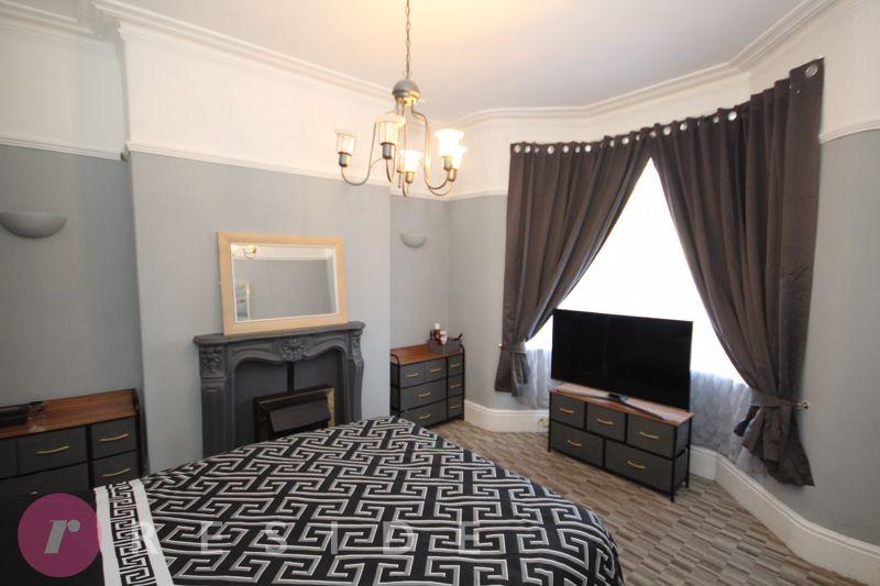 Dining Room /...