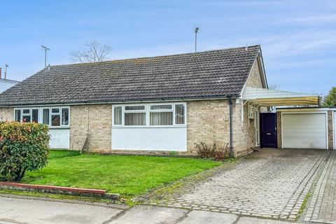 2 bedroom semi-detached bungalow for sale, Geoffrey Bishop Avenue, Cambridge CB21