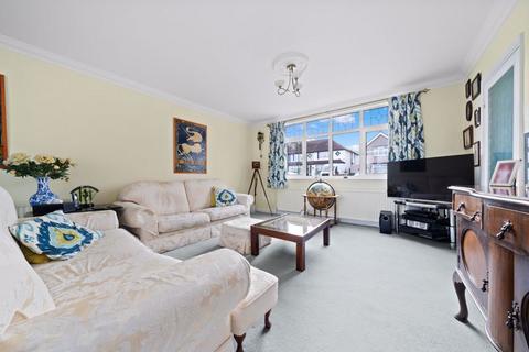 3 bedroom end of terrace house for sale, Boscombe Road, Worcester Park