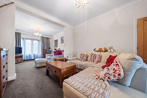 15 Leafield Road, Sutton, SM1 2NH