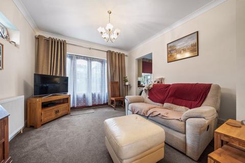 15 Leafield Road, Sutton, SM1 2NH