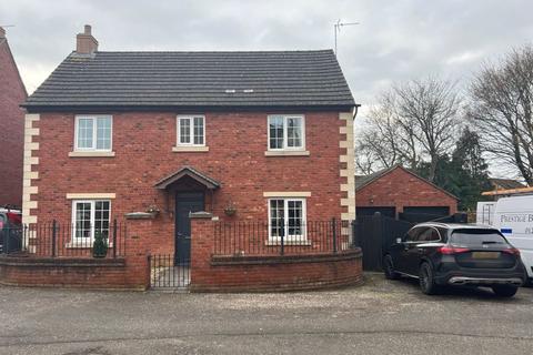 Ferndale Close, Longlevens, Gloucester