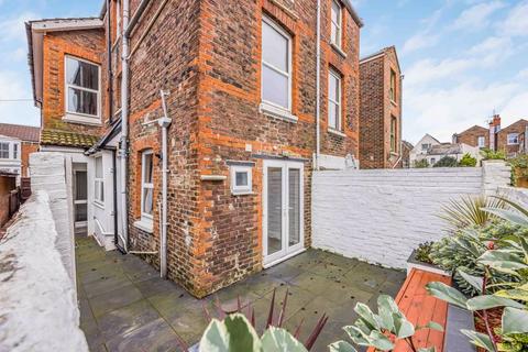 4 bedroom end of terrace house for sale, Havelock Road, Southsea