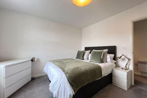 1 bedroom apartment for sale, 28 St James House, Harescombe Drive, Gloucester, GL1 3LE