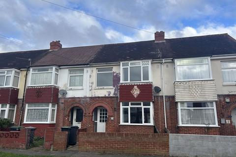 3 bedroom terraced house to rent, Tewkesbury Avenue, Gosport PO12