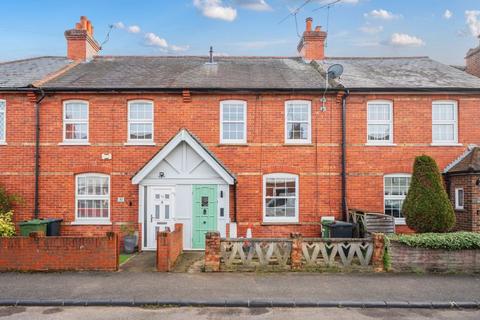 31 Kingslea, Leatherhead, KT22 7SN