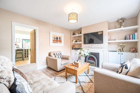 31 Kingslea, Leatherhead, KT22 7SN