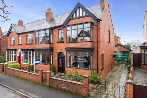 3 bedroom semi-detached house for sale, Monument Road, Wigan WN1