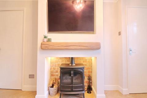 1 Bleasefell Chase, Worsley, Manchester, M28 1UZ