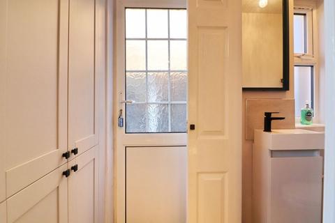 1 Bleasefell Chase, Worsley, Manchester, M28 1UZ