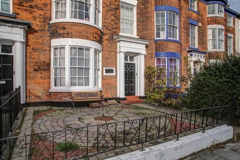 Falsgrave Road, Scarborough, YO12
