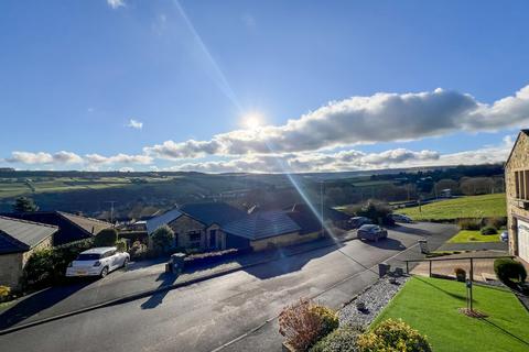 4 bedroom detached house for sale, Allergill Park, Holmfirth HD9