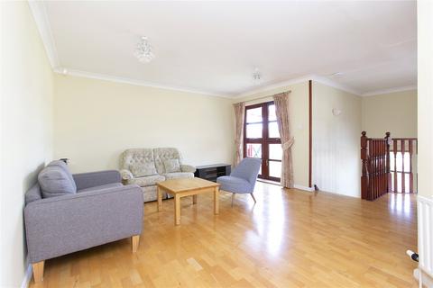 2 bedroom flat to rent, East Werberside, Fettes Village, Edinburgh, EH4