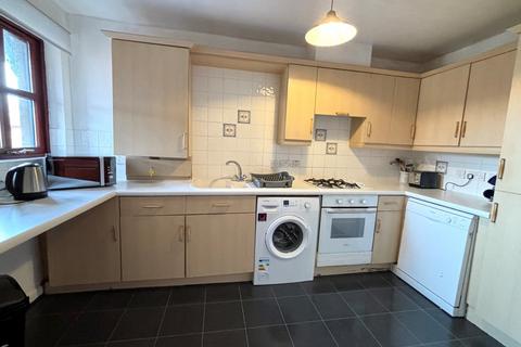 2 bedroom flat to rent, East Werberside, Fettes Village, Edinburgh, EH4