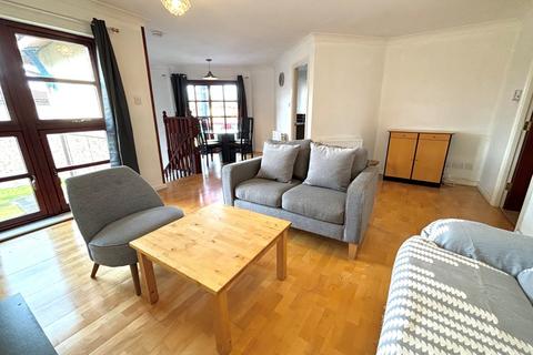 2 bedroom flat to rent, East Werberside, Edinburgh, EH4