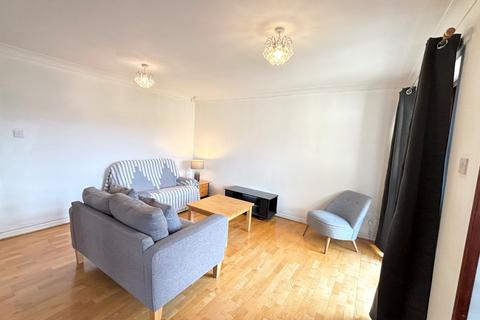 2 bedroom flat to rent, East Werberside, Edinburgh, EH4