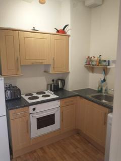 2 bedroom flat to rent, Hermitage Park, Edinburgh, EH6