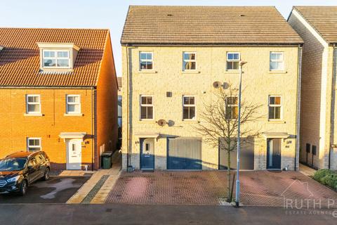31 Seals Drive, Ackworth, Pontefract, WF7 7FQ