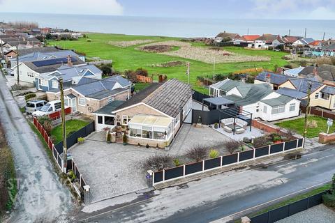 undefined, California Crescent, California, Great Yarmouth