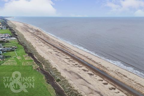 undefined, California Crescent, California, Great Yarmouth