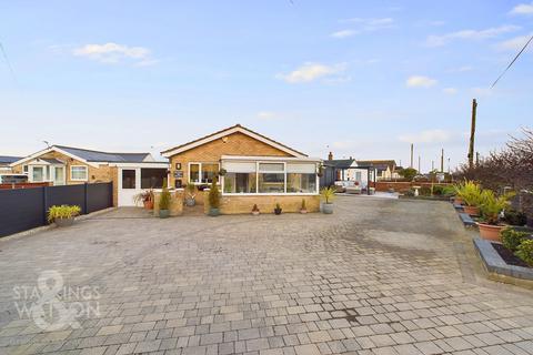 3 bedroom detached bungalow for sale, California Crescent, California, Great Yarmouth