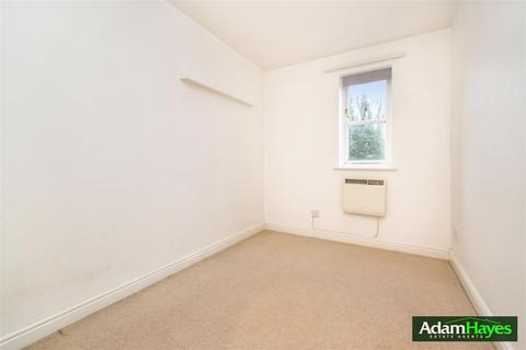 2 bedroom apartment to rent, Vanderville Gardens, London N2