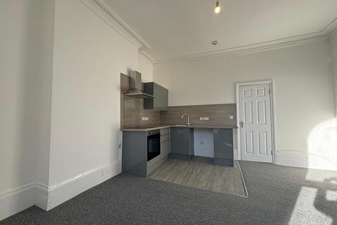 1 bedroom apartment to rent, 79 Embankment Road, Flat 2