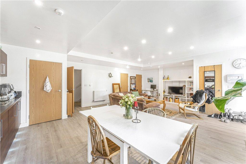 Reception/Kitchen
