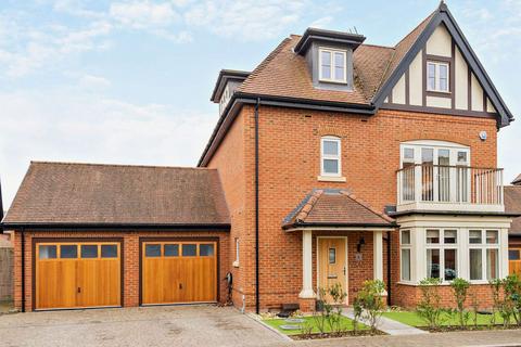 5 bedroom detached house for sale, Laychequers Meadow, Taplow, Maidenhead, Buckinghamshire