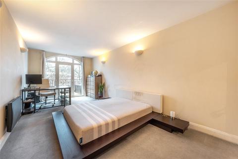 2 bedroom apartment for sale, Clarence Street, Surrey TW18