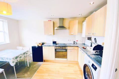 2 bedroom apartment to rent, Warden Road, Bristol, BS3