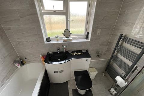 30 Bardfield Way, Rayleigh, SS6 9HE