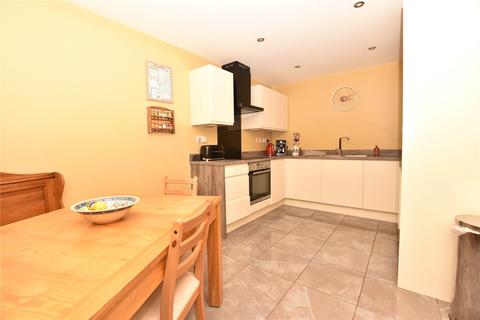 4 bedroom semi-detached house for sale, Magnolia Road, Seacroft, Leeds, West Yorkshire