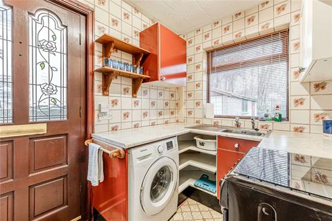 3 bedroom semi-detached house for sale, St. Annes Drive, Leeds, West Yorkshire