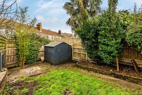 7 Harrow Close, Dorking, RH4 3BB