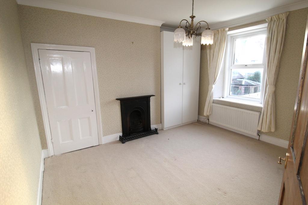 1st Floor Rear Bedroom