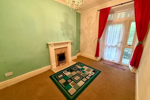 1 bedroom flat for sale, Flat 4 Shelbourne Court, Barmouth, LL42 1AF