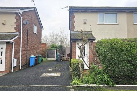 2 bedroom semi-detached house to rent, Buttress street, Gorton, Manchester, M18