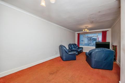 2 bedroom flat for sale, Wholequarter Avenue, Falkirk FK2