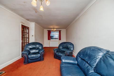 2 bedroom flat for sale, Wholequarter Avenue, Falkirk FK2