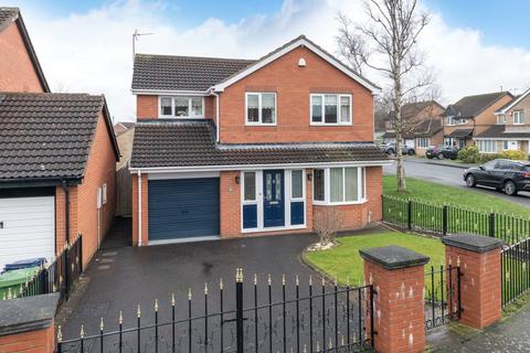 4 bedroom detached house for sale, Elsing Close, Tyne and Wear NE5