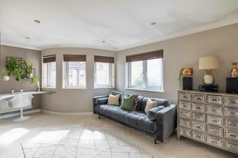 1 bedroom flat to rent, Webb Close, North Kensington, W10